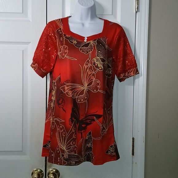 Red butterfly print blouse with sequin sleeves  Sz M NWOT - Picture 1 of 7